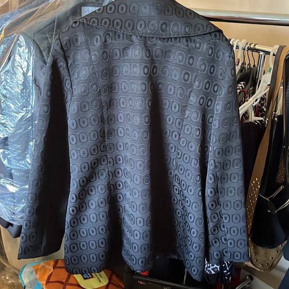 Jacket - Picture 2 of 4